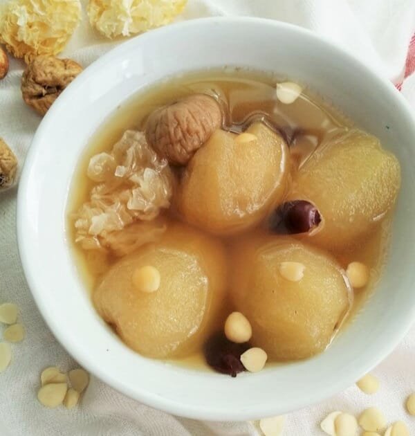 Chinese Pear Soup With Pork Ribs